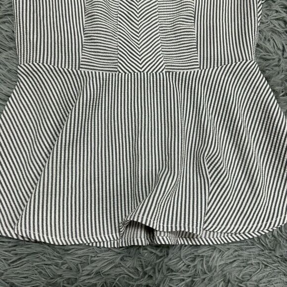 Monteau Peplum Striped Short Sleeve V-Neck Shirt Size Small - Picture 2 of 9